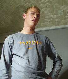 Archie Pissing 5c8bab11d984a.jpg