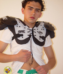 Sancho Football 5cacde1f04262.jpg