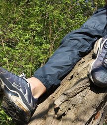 Dan Sporty Feet JO 5cf28dccb99c3.jpg