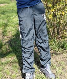 Dan Sporty Feet JO 5cf28de424219.jpg
