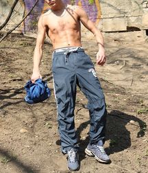 Dan Sporty Feet JO 5cf28e1425762.jpg