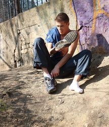 Dan Sporty Feet JO 5cf28e723d1eb.jpg