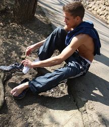 Dan Sporty Feet JO 5cf28f9f853f7.jpg
