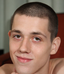 Kevin 5d21f65d905cb.jpg