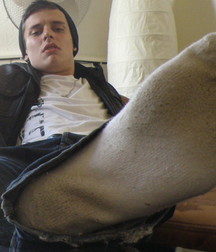Master Robert Dirty White Socks 5d3ee4cf1f89b.jpg