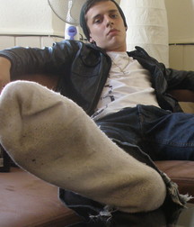 Master Robert Dirty White Socks 5d3ee51e9c6c0.jpg