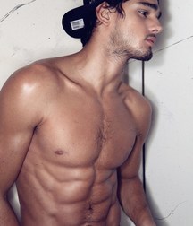 Marlon Teixeira 5d42e672123e1.jpg