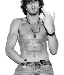 Marlon Teixeira 5d42e6767847b.jpg