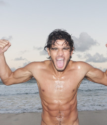 Marlon Teixeira 5d42e6b1b1449.jpg