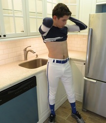 Scott Walters Uniform 5d6bcb194f175.jpg