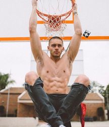 Maverick McConnell 5dc2f7af5ff44.jpg