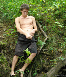 Gregor Bortel Pisses 5dc5a8a4ddc0f.jpg