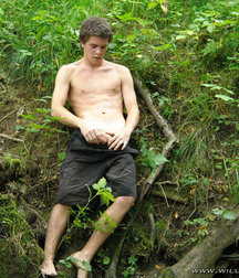 Gregor Bortel Pisses 5dc5a8b192ae1.jpg