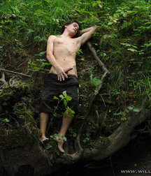 Gregor Bortel Pisses 5dc5a8b4d449f.jpg