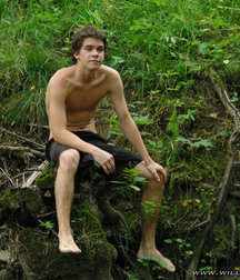 Gregor Bortel Pisses 5dc5a8d563a18.jpg