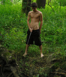 Gregor Bortel Pisses 5dc5a8d6b0bbc.jpg