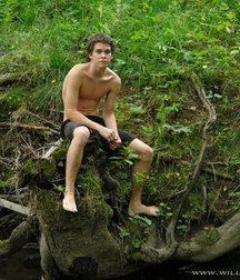 Gregor Bortel Pisses 5dc5a8e0a82b1.jpg