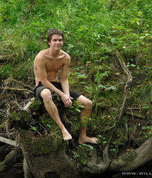 Gregor Bortel Pisses 5dc5a8e941a1a.jpg