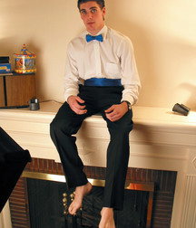 Evan Heinze tux 5dea5e0ca9d65.jpg