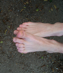 Ian Madrox White Socks 5df8c3fc1e61d.jpg