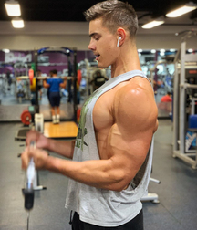 Bodybuilder Hejnasty 5e03cf9c6fe54.jpg