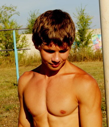 Unknown Muscle Boy Shirtless Teens 5e18928915da9.jpg