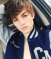 PRETTY CUTE BOYS 5b186ec9336fe.jpg