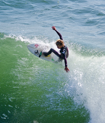 Surfers Party  5b196b182c895.jpg