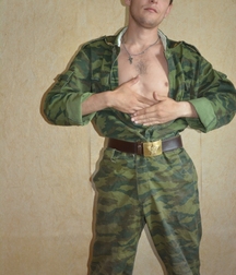 Russian solldier 5b1f9e6d726c9.jpg
