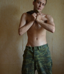 Russian solldier 5b1f9eea219dd.jpg