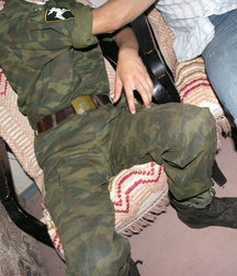 Russian solldier 5b669a259aa85.jpg
