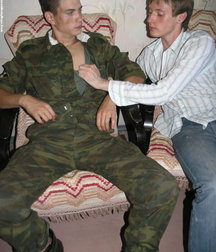 Russian solldier 5b669a317b7cc.jpg