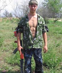 Real russian soldiers 5b67052f224ca.jpg