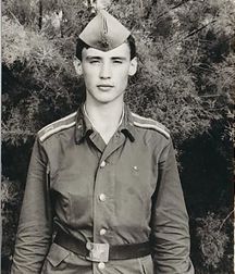 vintage. Soviet soldiers 5b673b612593b.jpg