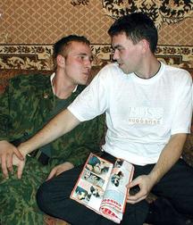 Russian solldier and gay 5b69328a54045.jpg