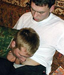 Russian solldier and gay 5b6932a61eadd.jpg
