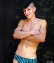 Real russian soldier 5b69353a8ede4.jpg