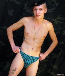 Real russian soldier 5b69353e20515.jpg