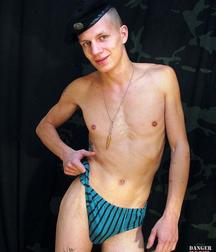 Real russian soldier 5b69353f54b86.jpg