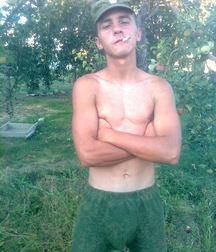 Real russian soldier.SMOKING  5b69584b4340e.jpg