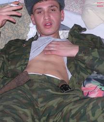 Real russian soldier.SMOKING  5b695be777427.jpg