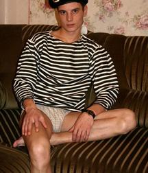 Russian sergeant Misha 5b69a0fe588d2.jpg