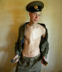 Real russian soldier Sanyok 5b69c3ae82939.jpg
