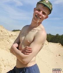 Russian soldier Ginger 5b69ef666a96d.jpg