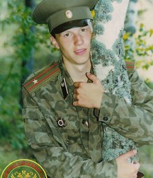 officer and soldier 5b6aa2c3adde4.jpg