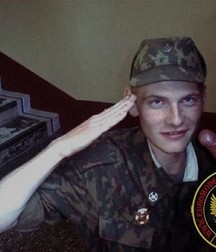 Russian soldiers suck 5b6ab3a742872.jpg