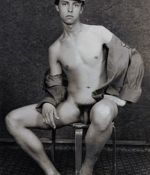 Russian guys in uniform 5b6ab745269c5.jpg