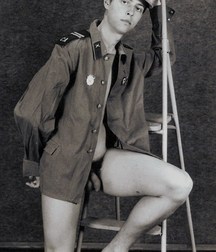 Russian guys in uniform 5b6ab752836b9.jpg
