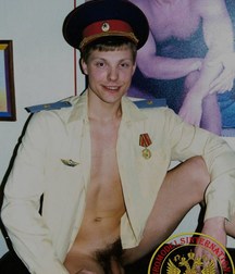 Russian guys in uniform 5b6ab7606a3f2.jpg