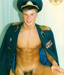 Russian guys in uniform 5b6ab7645543a.jpg